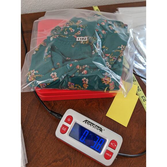 Xhilaration Floral Blouse XS Green Juniors Cold Shoulder Cutout Ruffle Keyhole - Picture 7 of 7